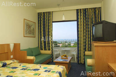 Louis Phaethon Beach Hotel 4